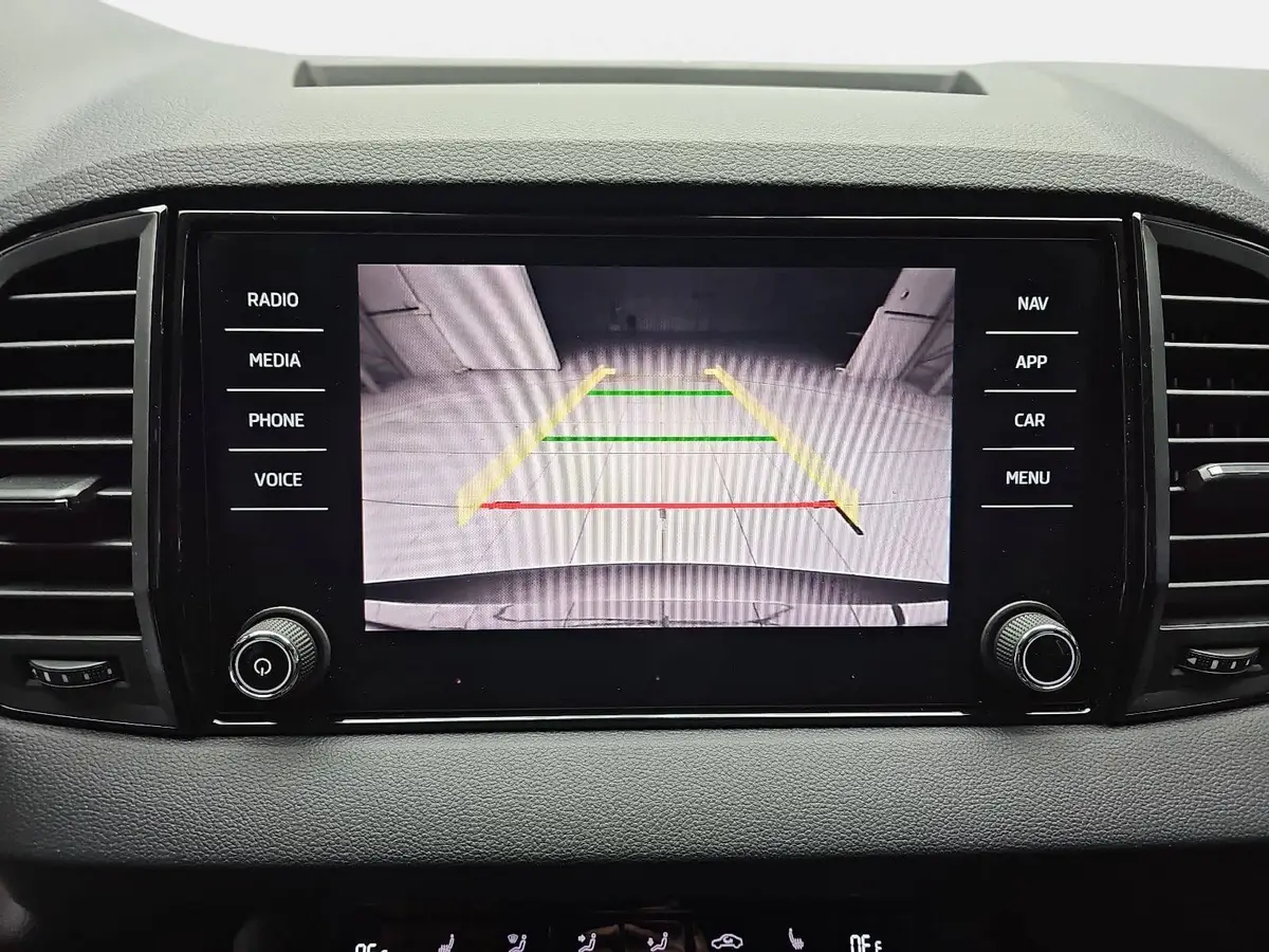 SKODA KAROQ 1.5 TSI DSG SELECTION NAVI LED ACC WINTER KAMERA A