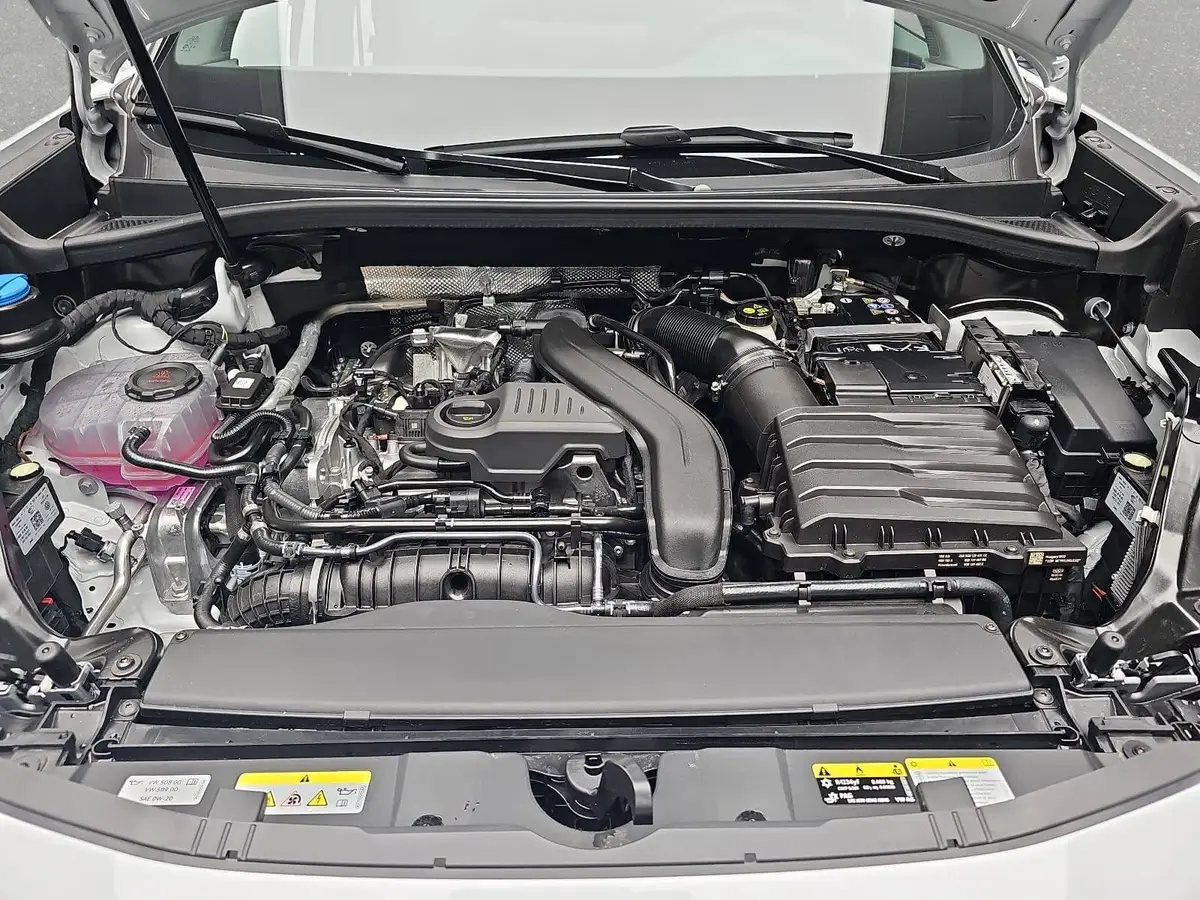 CUPRA TERRAMAR 1.5 ETSI DSG MATRIX NAVI ACC AHK