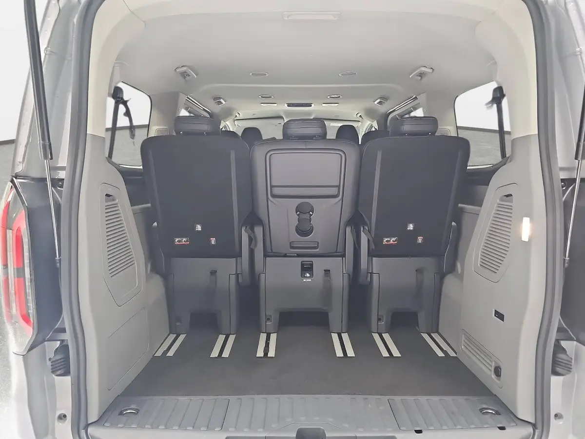 FORD TOURNEO CUSTOM 2.0 ECOBLUE AUTO. L1 TITANIUM X NAVI LED AHK