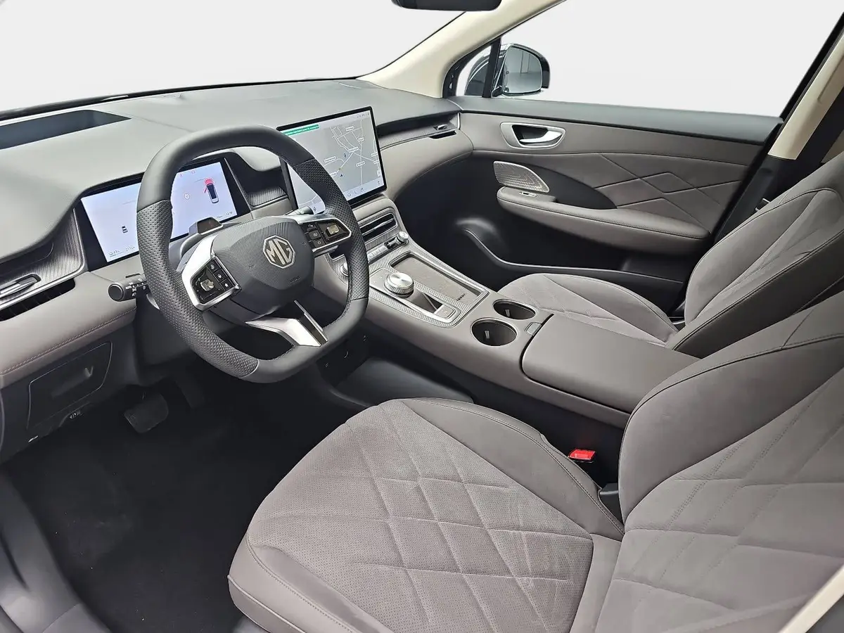 MG ANDERE EV 77 KWH LUXURY PANORAMA LEDER 20-ZOLL