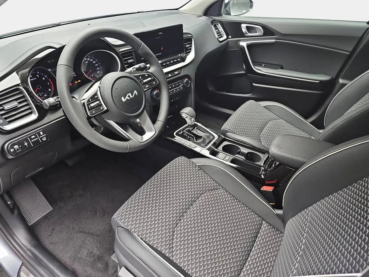 KIA XCEED 1.6 T-GDI 150 DCT SPIRIT MJ26 XCLUSIVE
