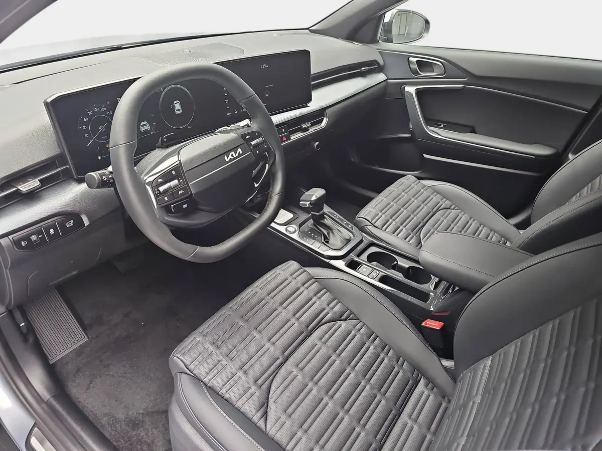 KIA XCEED 1.6 T-GDI 150 DCT SPIRIT MJ27 SOUND SITZ ADVANCED