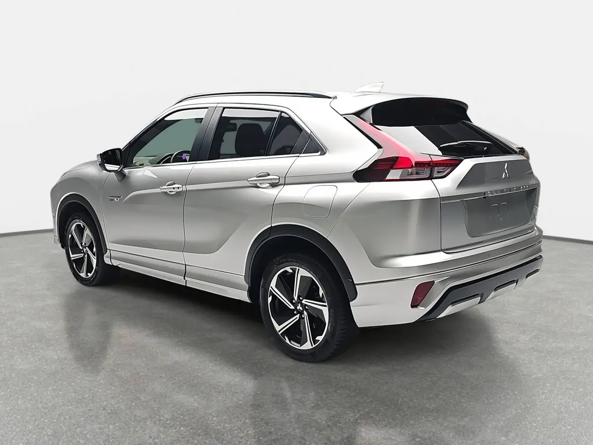 MITSUBISHI ECLIPSE CROSS 2.4 MIVEC PHEV CVT SELECT NAVI LED STANDH. 360° LM
