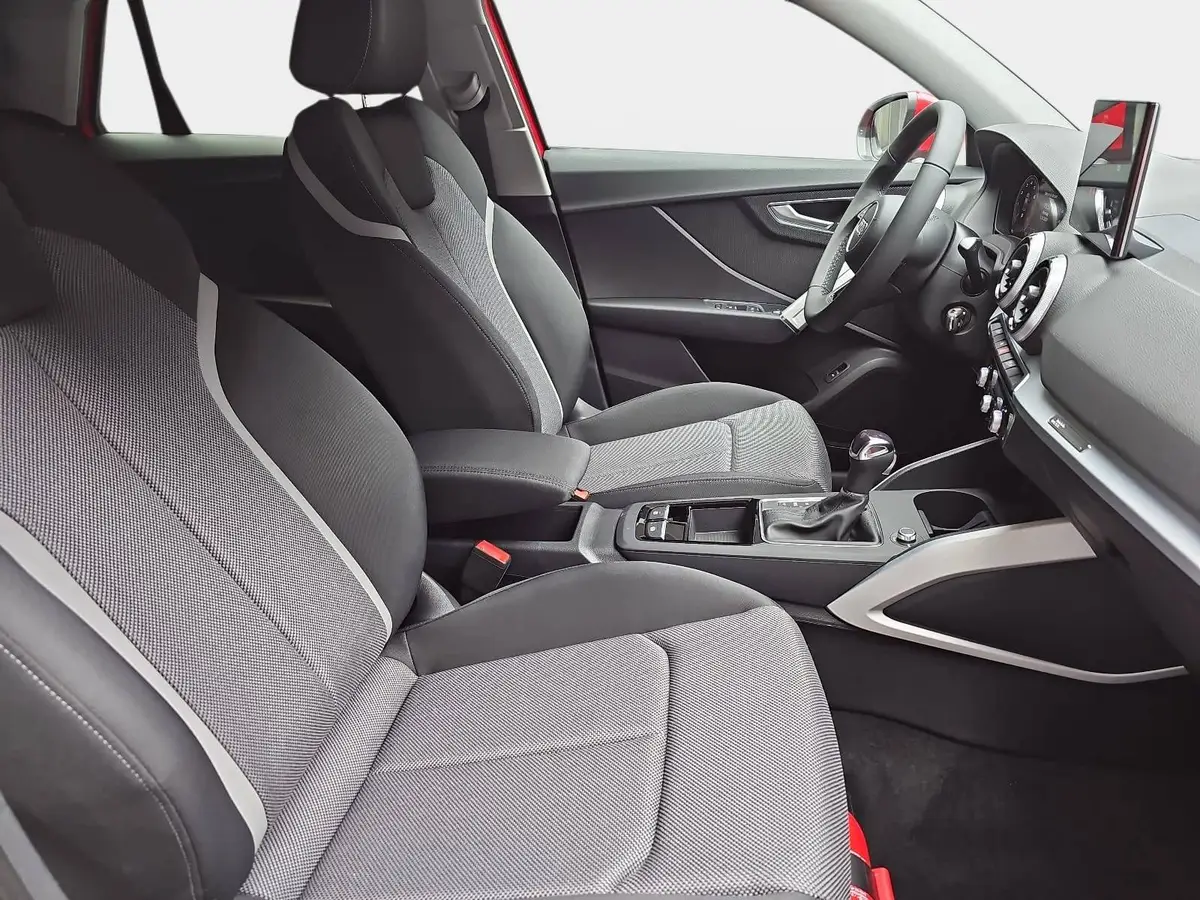 AUDI Q2 35 TFSI S-TRONIC S LINE NAVI LED ACC EL.HECKKL. WI