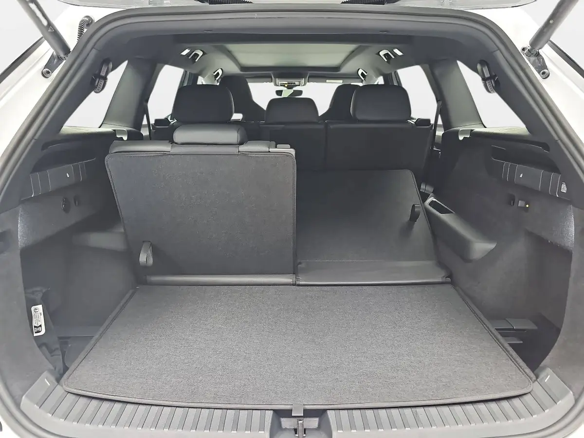 SKODA KODIAQ 1.5 TSI DSG SPORTLINE NAVI LED ACC PANO WINTER AHK