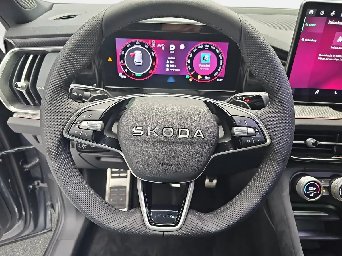 SKODA KODIAQ 1.5 TSI DSG SPORTLINE NAVI LED ACC PANO WINTER AHK