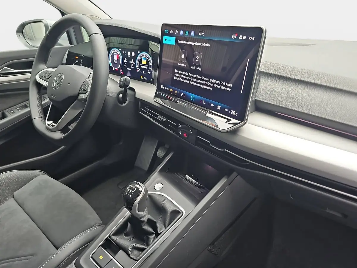 VW GOLF VIII 1.5 TSI LIFE LED ACC KAMERA AHK LM17