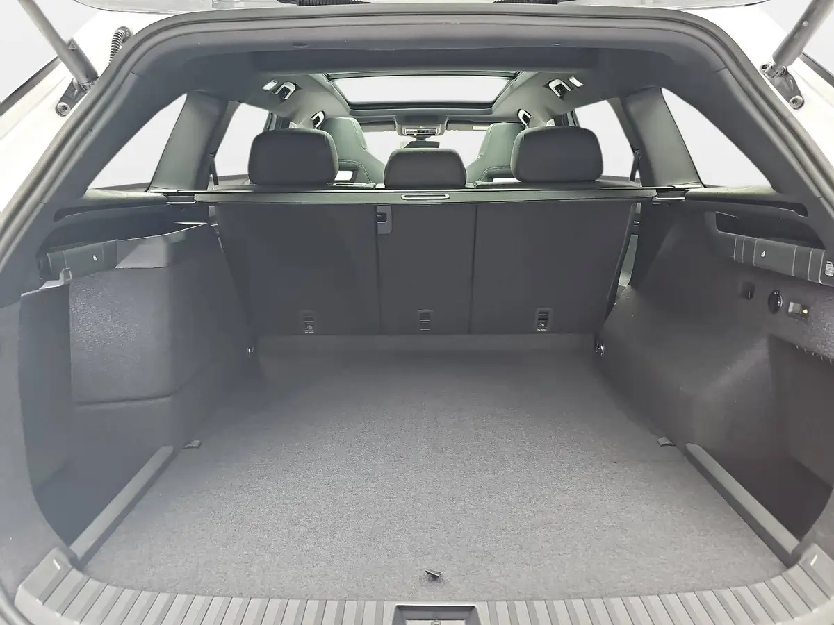 SKODA KODIAQ 1.5 TSI DSG IV PHEV SPORTLINE AHK PANO LM