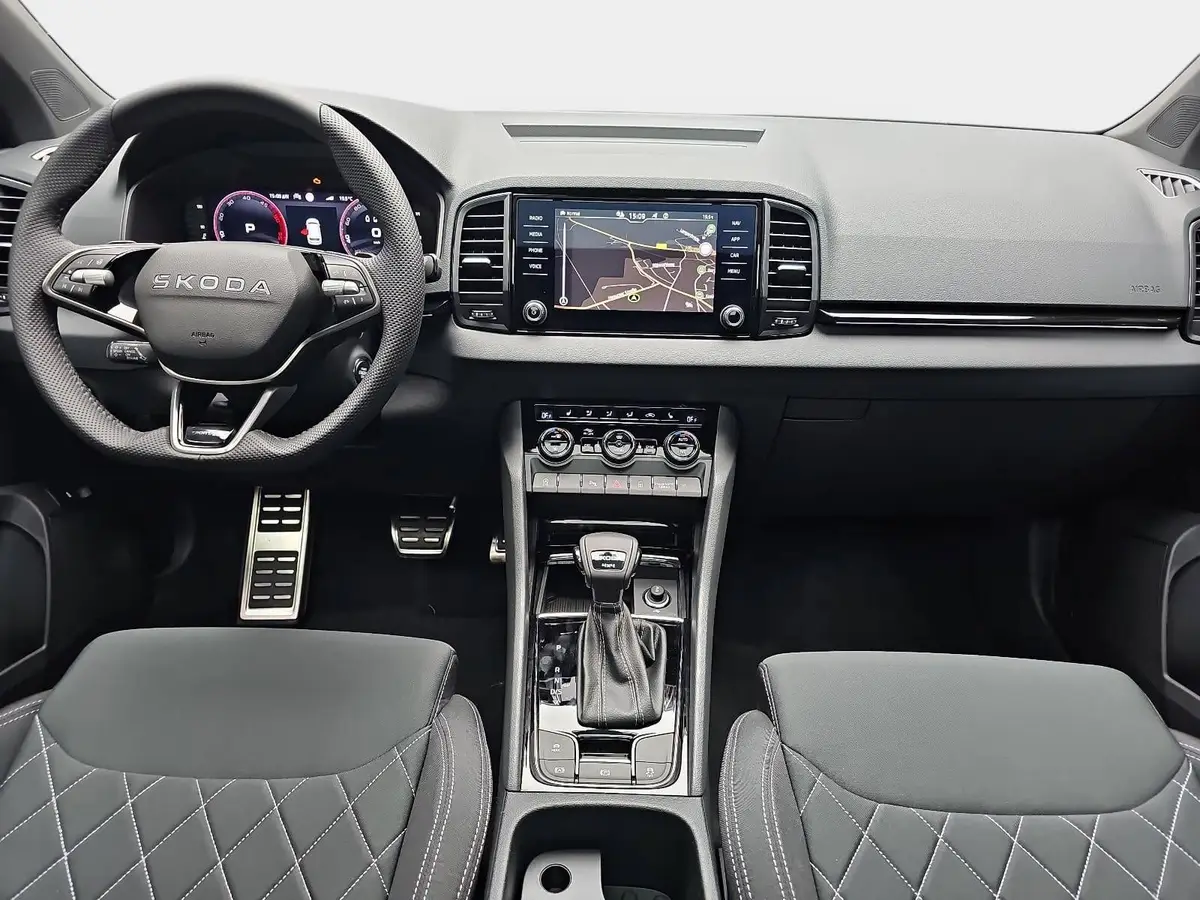SKODA KAROQ 2.0 TDI DSG SPORTLINE 4X4 NAVI LED