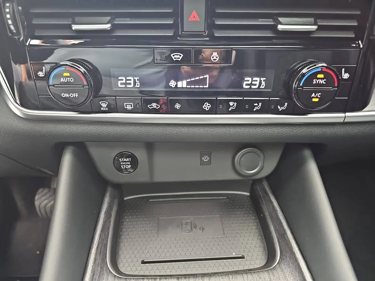 NISSAN QASHQAI 1.3 DIG-T X-TRONIC TEKNA NAVI LED