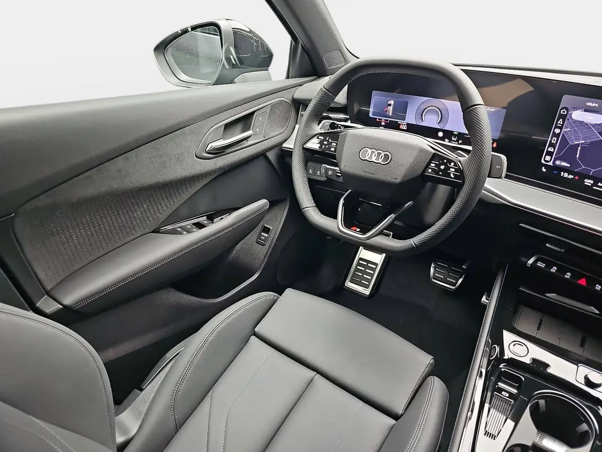 AUDI Q3 TDI S-TRONIC S-LINE NAVI LED-PLUS PANO