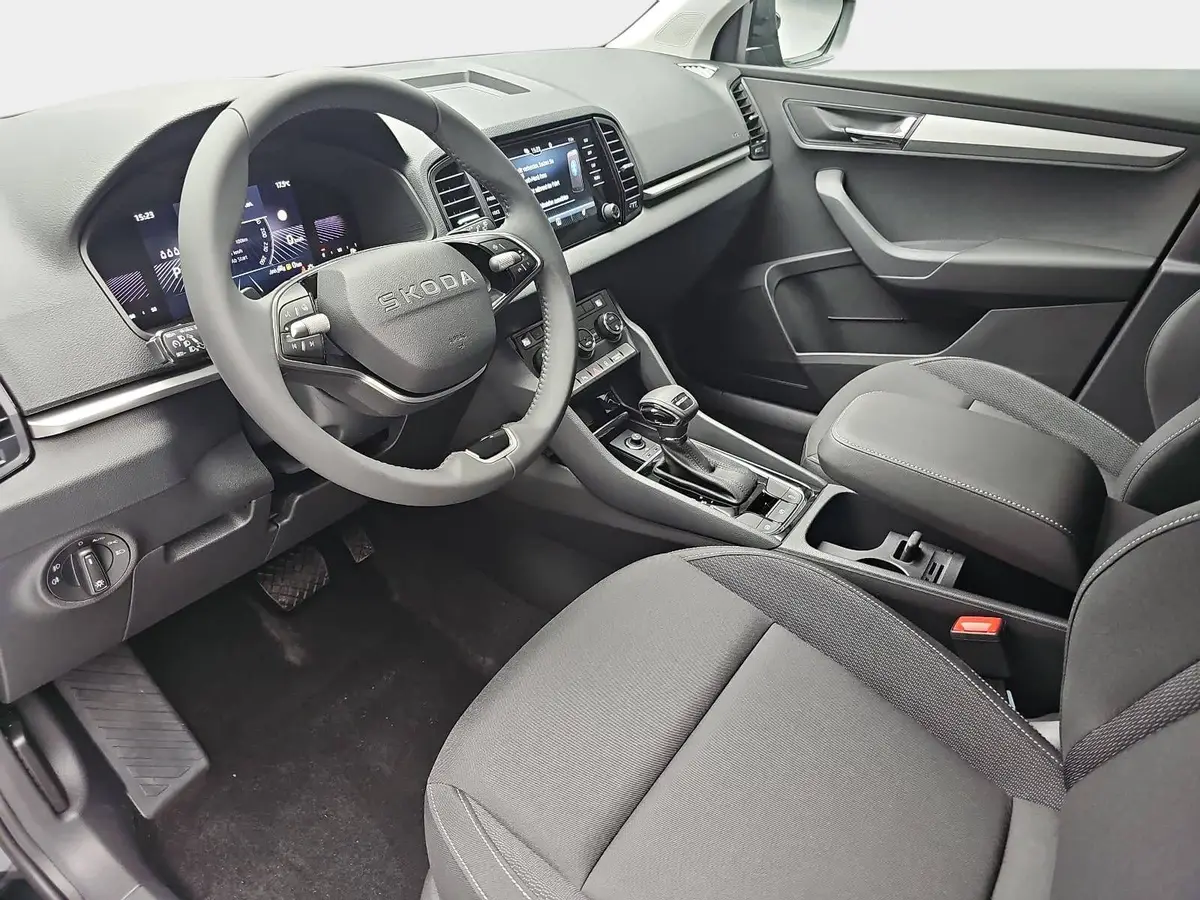 SKODA KAROQ 2.0 TDI DSG FAMILY LED AHK KAMERA