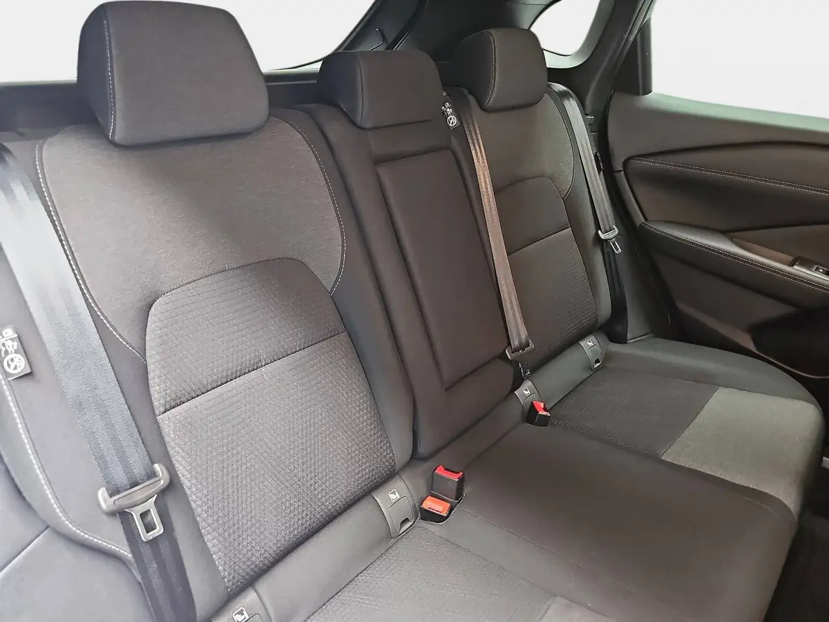 NISSAN QASHQAI 1.3 DIG-T MHEV AUTO. N-CONNECTA WINTER 2FARBEN