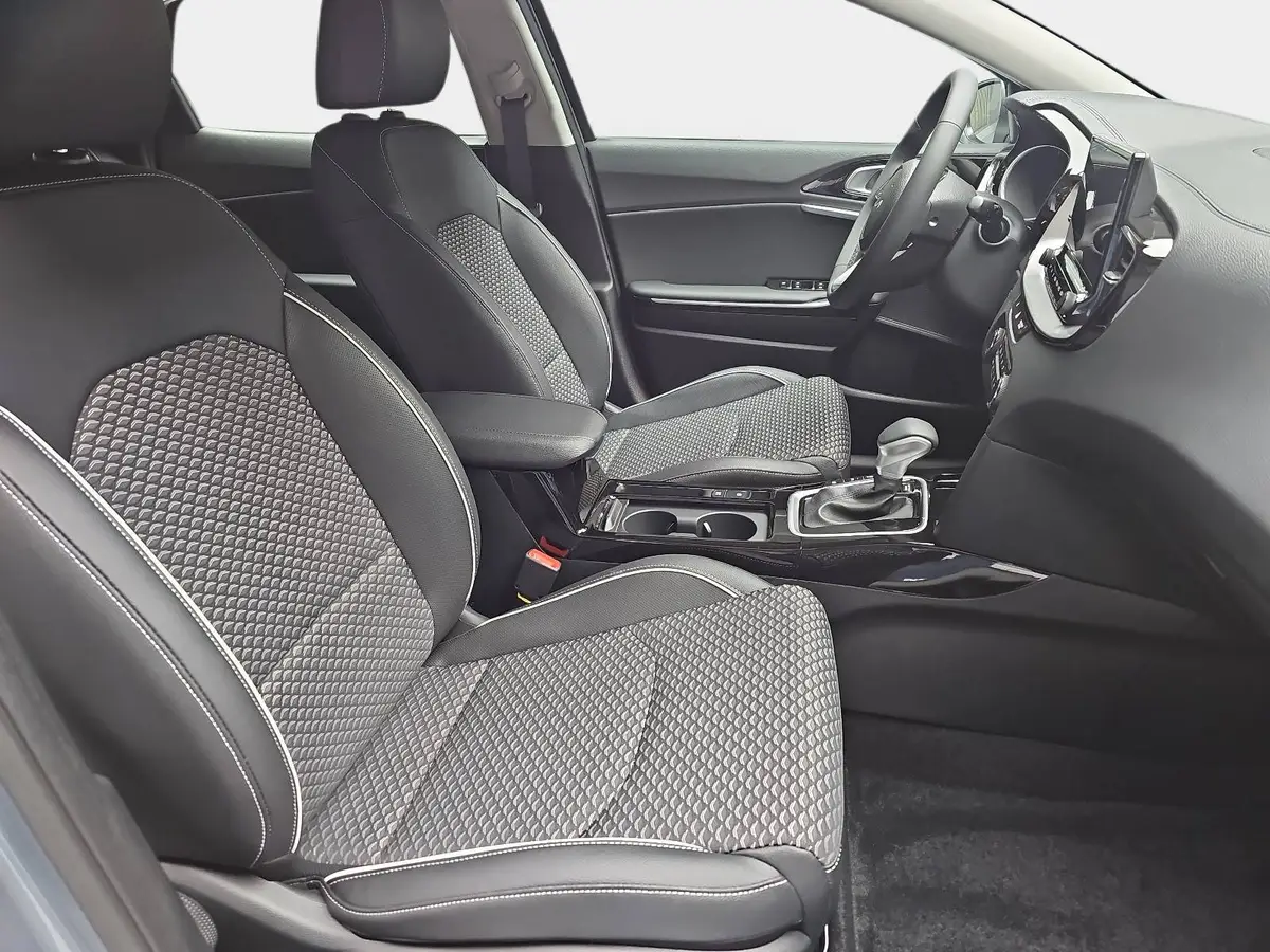 KIA XCEED 1.6 T-GDI 150 DCT SPIRIT MJ26 XCLUSIVE