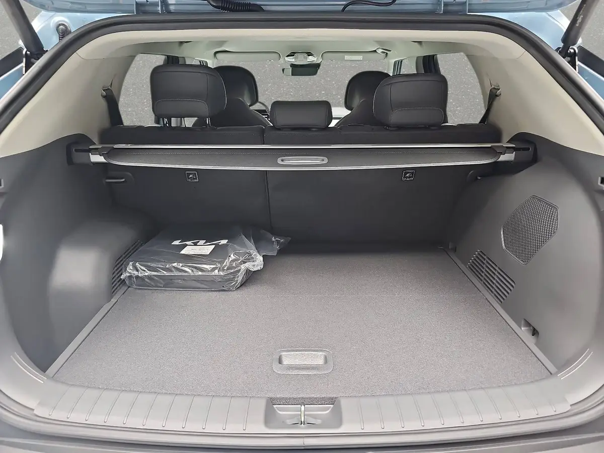 KIA EV3 81.4 KWH EARTH MJ26 WINTER BUSIN. UPGRADE DRIVEWISE-PARK DESIGN SOUND
