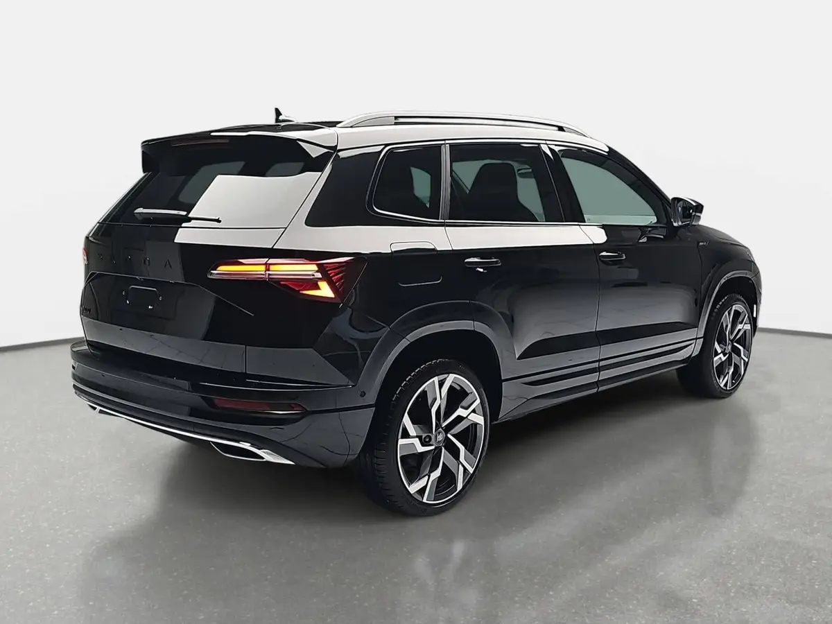 SKODA KAROQ 1.5 TSI DSG SPORTLINE NAVI LED-MATRIX PANO WINTER 