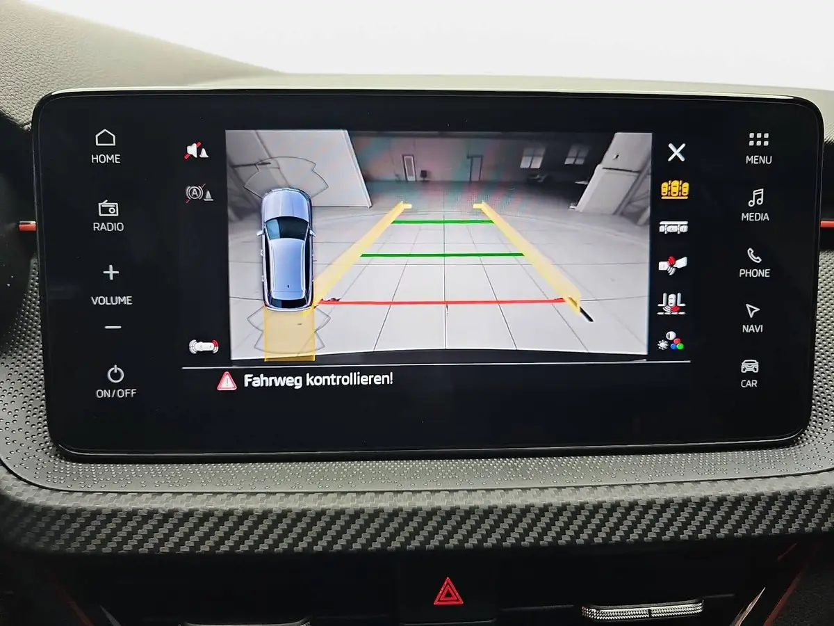 SKODA KAMIQ 1.5 TSI DSG MONTE CARLO NAVI LED