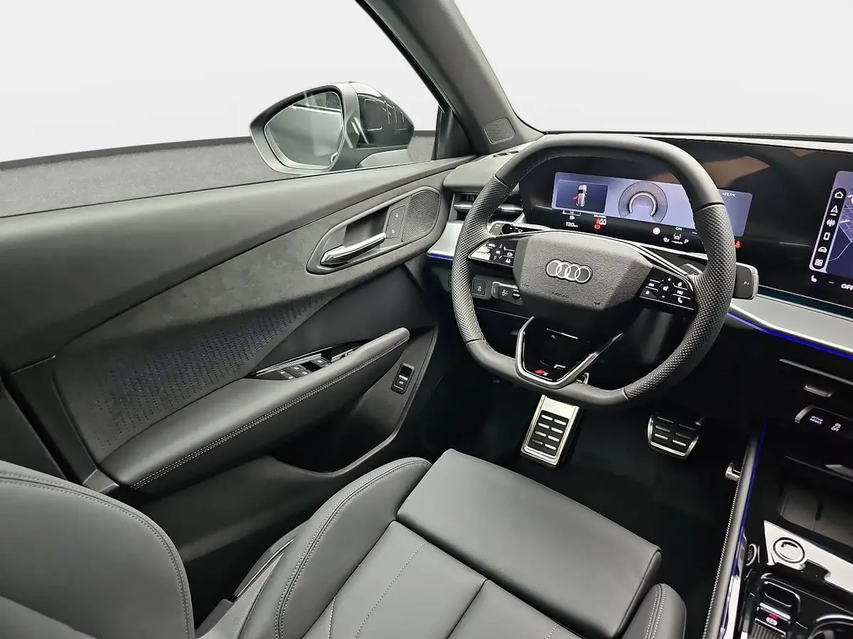 AUDI Q3 TDI S-TRONIC S-LINE NAVI LED-PLUS PANO
