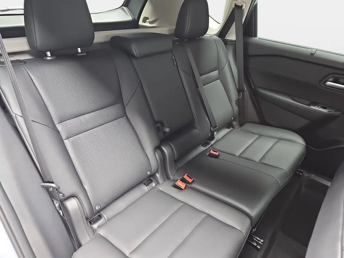 NISSAN X-TRAIL 1.5 VC-T MHEV AUTO. N-CONNECTA PANORAMA 19ZOLL HEAD-UP VOLL-LED