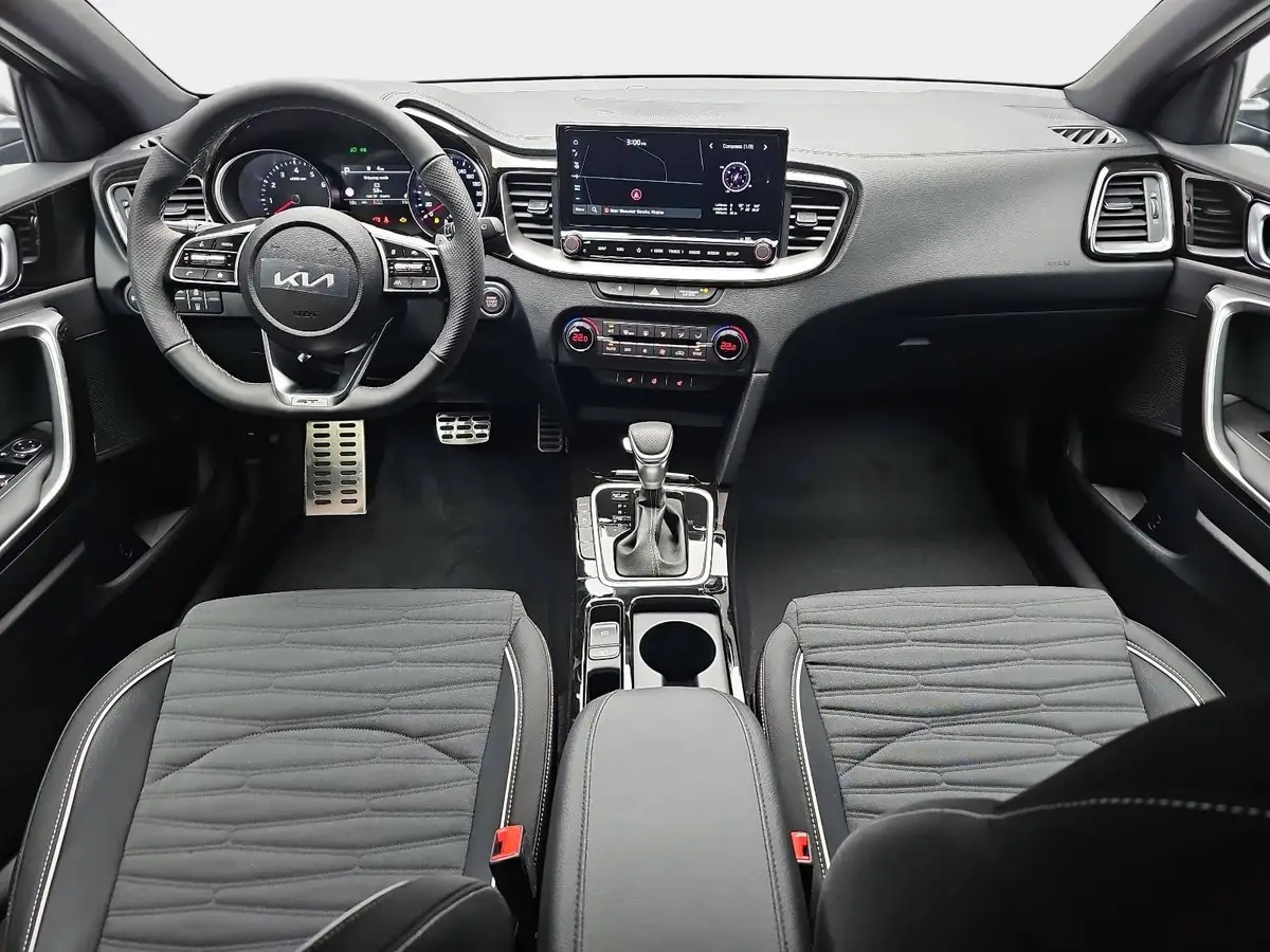 KIA CEED SW 1.5 T-GDI DCT7 GT-LINE