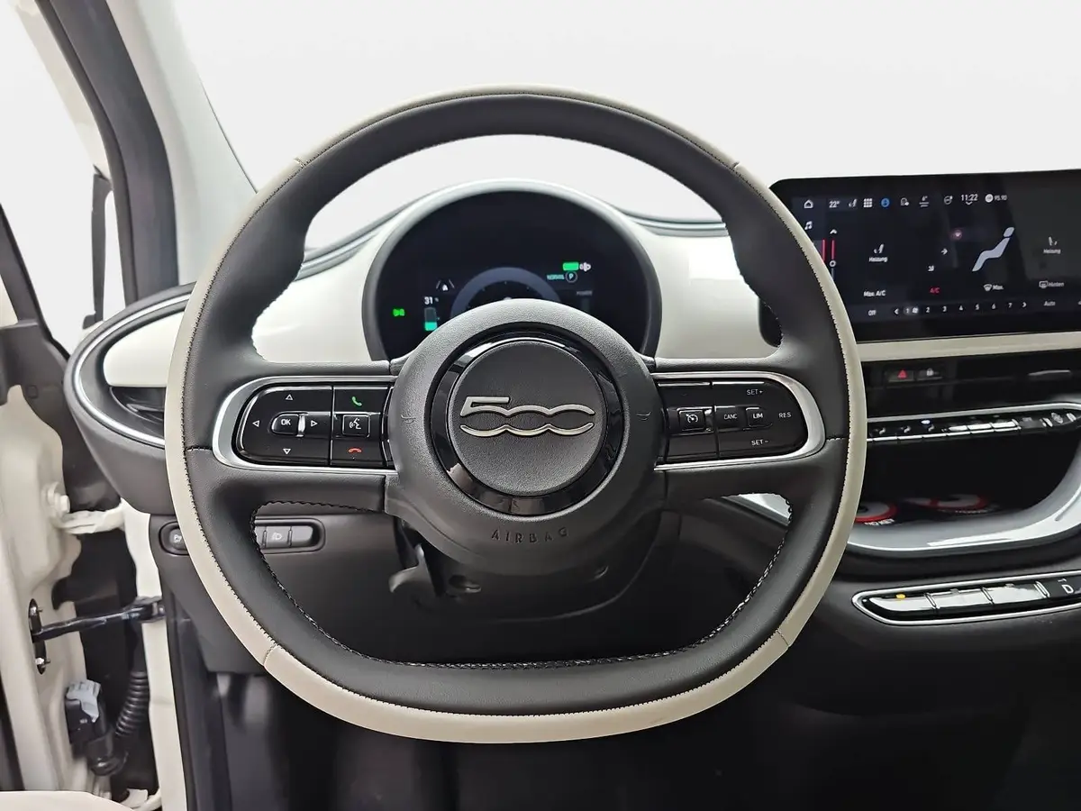 FIAT 500E ELEKTRO 42 KWH LA PRIMA
