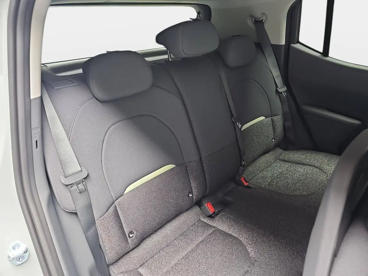 KIA EV2 42.2 KWH EARTH MJ27 WINTER-CONNECT TECHNOLOGY DRIVEWISE-PARK DESIGN