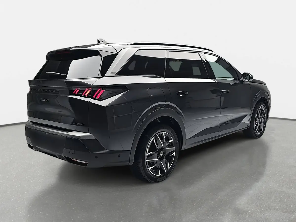 PEUGEOT 5008 1.2 HYBRID 145 E-DSC6 ALLURE KLIMA LED 7-S DAB 360