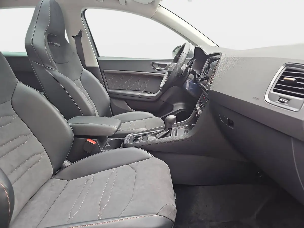 CUPRA ATECA 1.5 TSI DSG NAVI LED ACC PANO EL.HECKKLAPPE WINTER