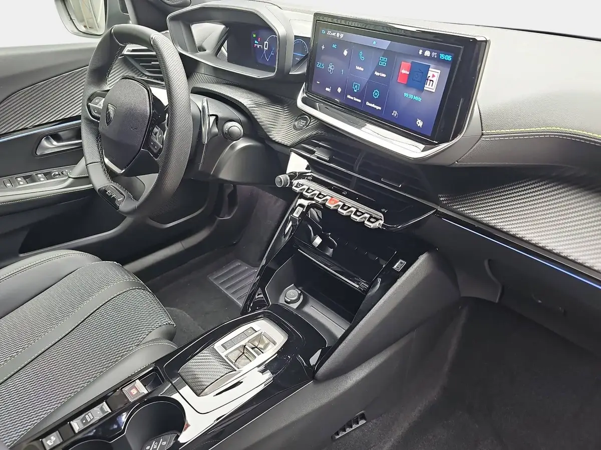 PEUGEOT 2008 1.2 HYBRID 145 E-DSC6 GT-LINE 2-WD LED KLIMAAUTO K