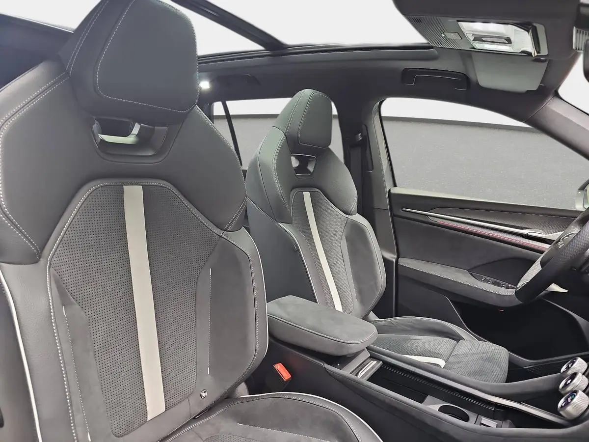 SKODA KODIAQ 1.5 TSI IV PHEV DSG SPORTLINE PANO AHK