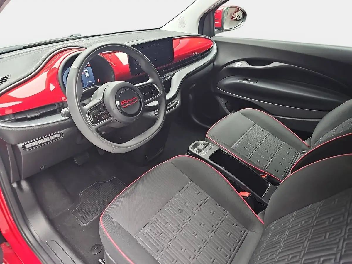 FIAT 500E CABRIO ELEKTRO 23.8 KWH (RED)