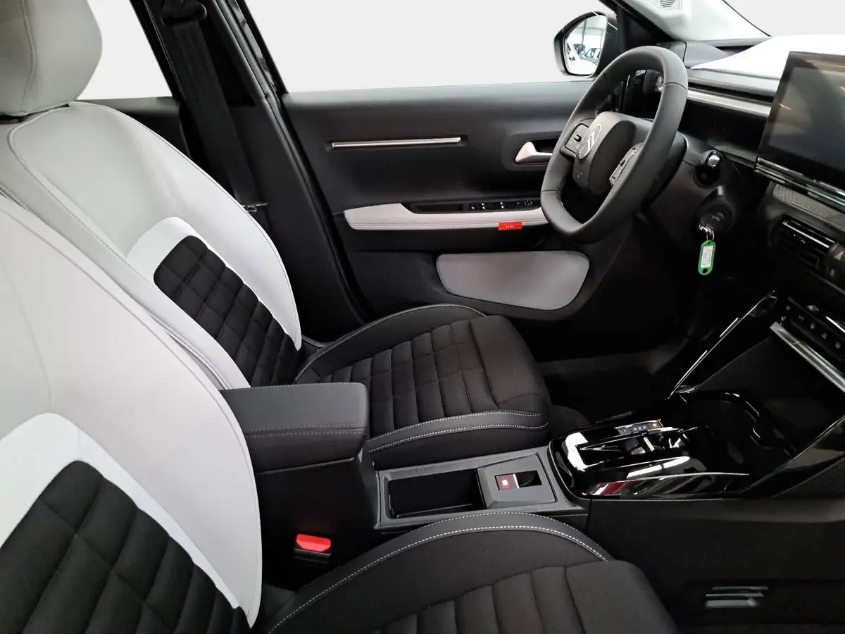 CITROËN C3 AIRCROSS 1.2 HYBRID 145 E-DCS6 PLUS 7-S