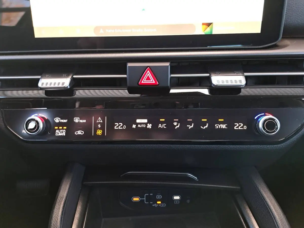 KIA SPORTAGE 1.6 T-GDI 150 2WD DCT SPIRIT MJ26 LEDER DRIVEWISE SOUND