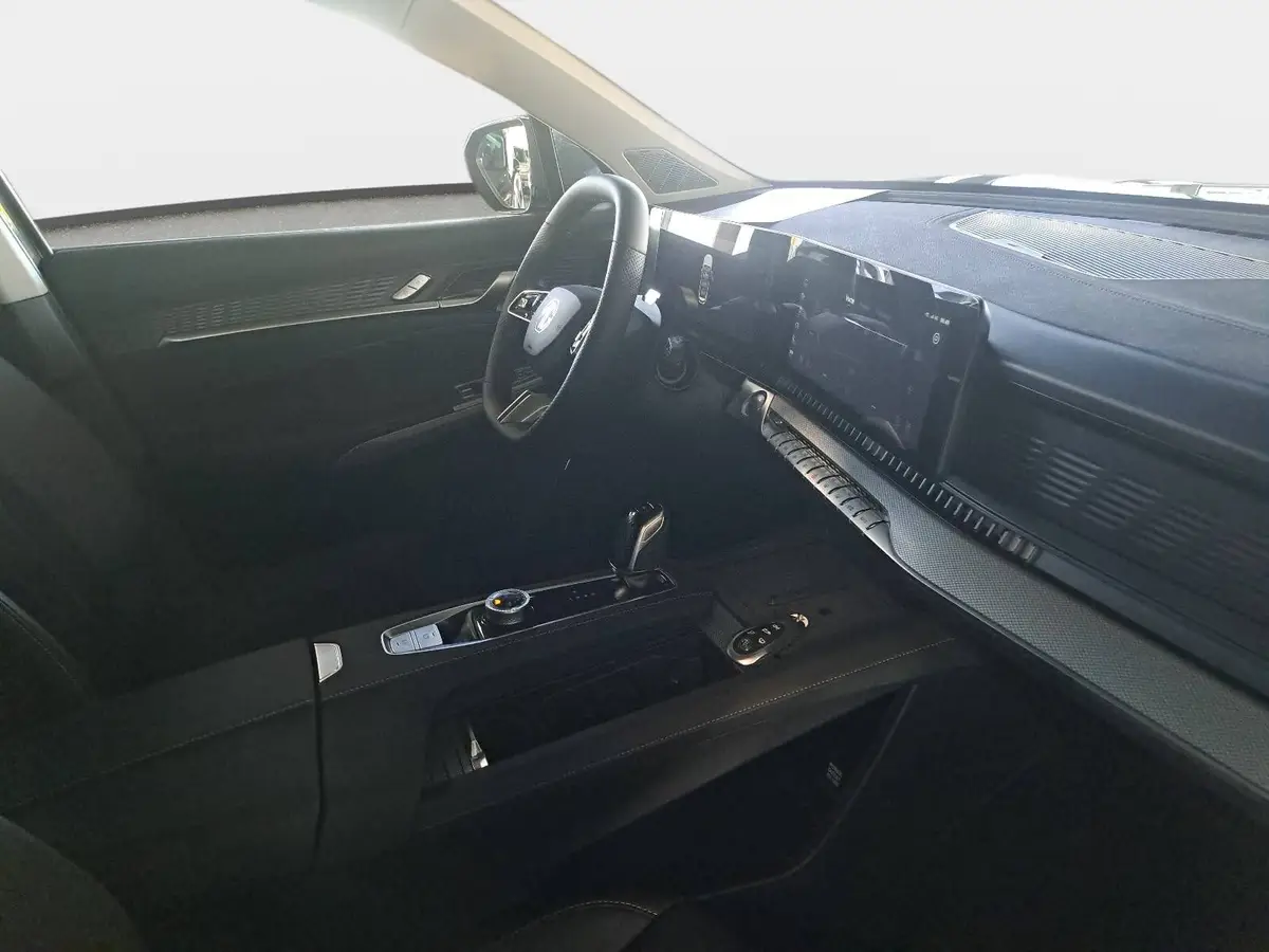 MG S9 PLUG-IN-HYBRID MY26 PREMIUM