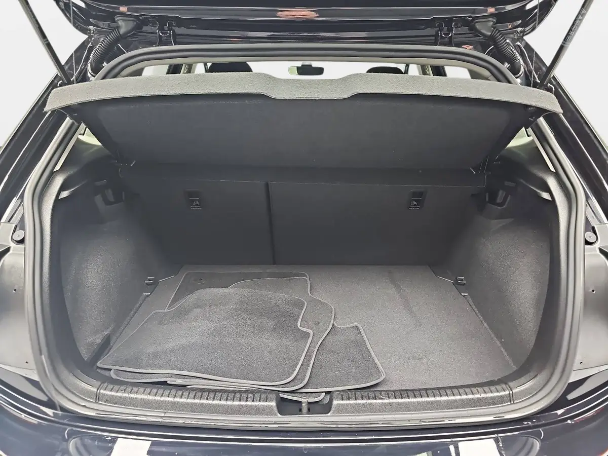 VW POLO 1.0 TSI DSG LIFE NAVI LED APP-CONNECT