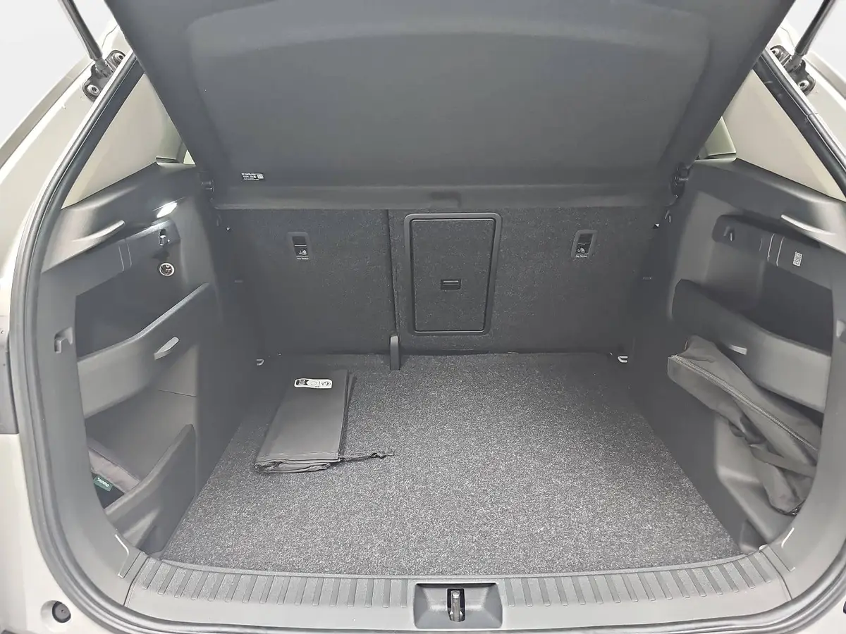 SKODA ELROQ 50 TOUR LOFT NAVI LED ACC CLEVERPAKET WINTER KAMER