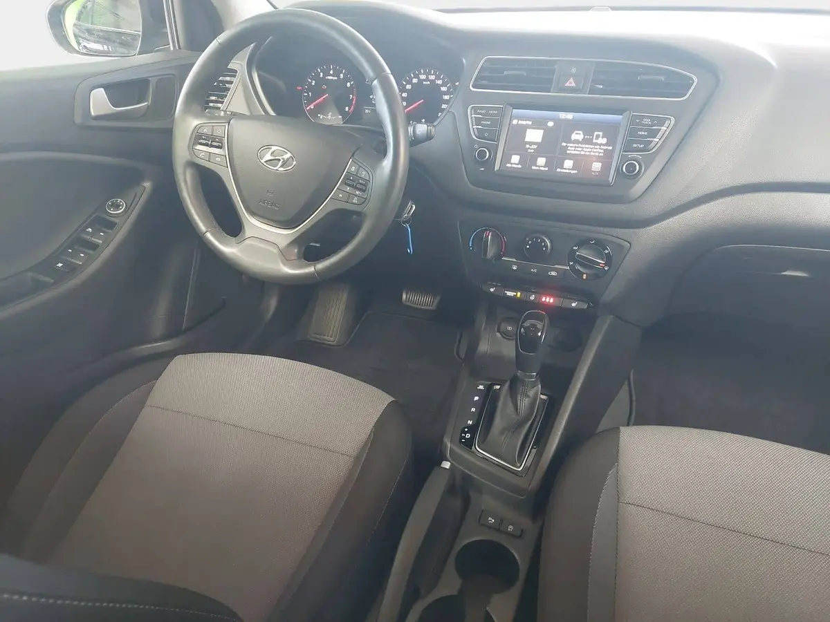 HYUNDAI I20 1.0 DCT YES! TEMPO WINTER KAMERA