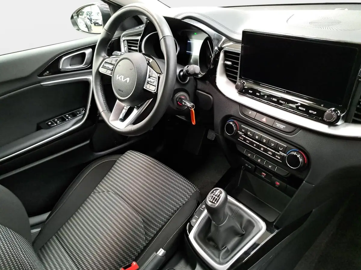 KIA CEED SW 1.0 T-GDI 100 VISION KOMFORT+ SITZH.