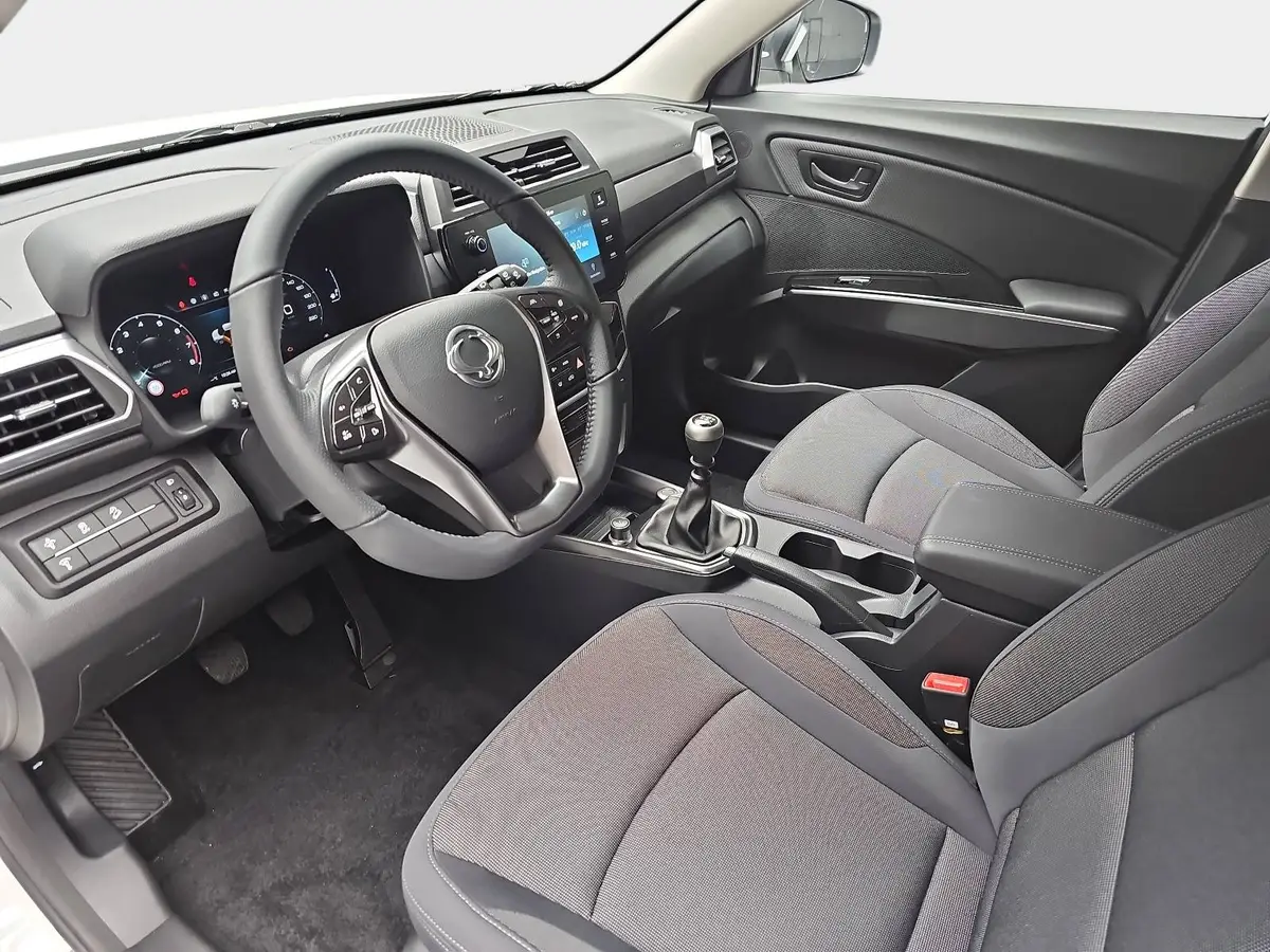 KGM TIVOLI 1.5 T-GDI 2WD ESSENTIAL