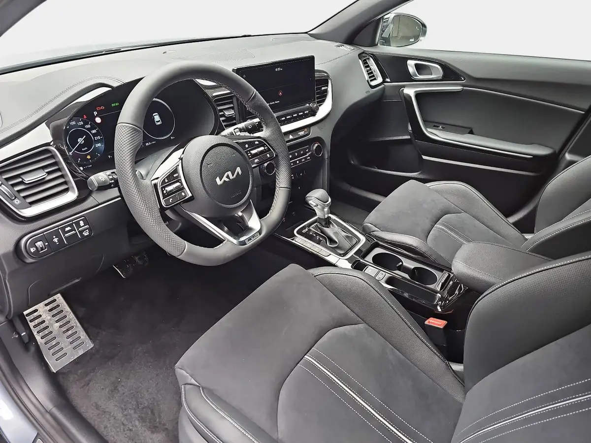 KIA XCEED 1.6 T-GDI 150 DCT GT-LINE MJ26 LEDER GLASDACH