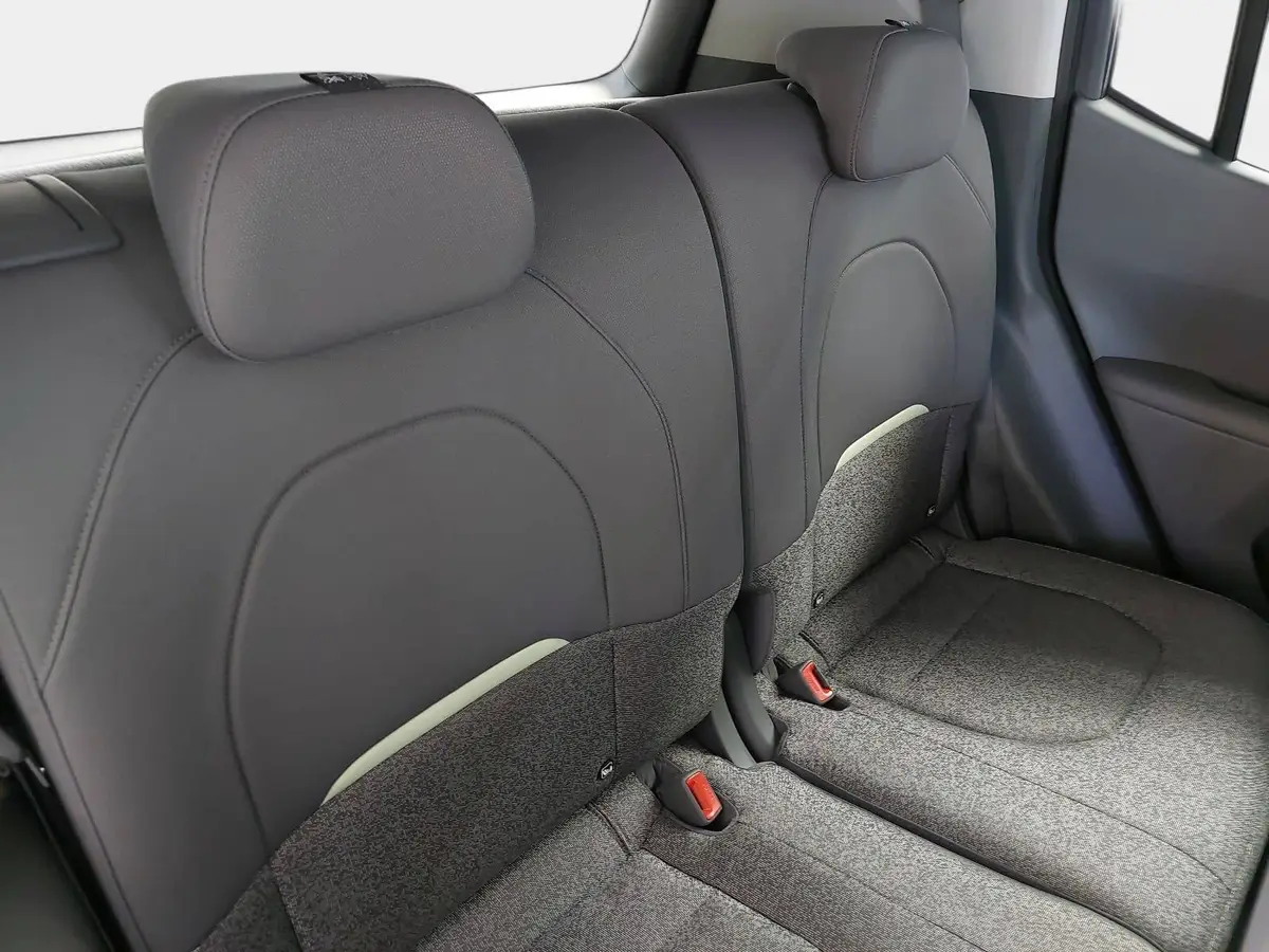 KIA EV2 61.0 KWH EARTH MJ27 4SITZE WINTER-CONNECT TECHN DRIVEWISE-PARK DESIGN