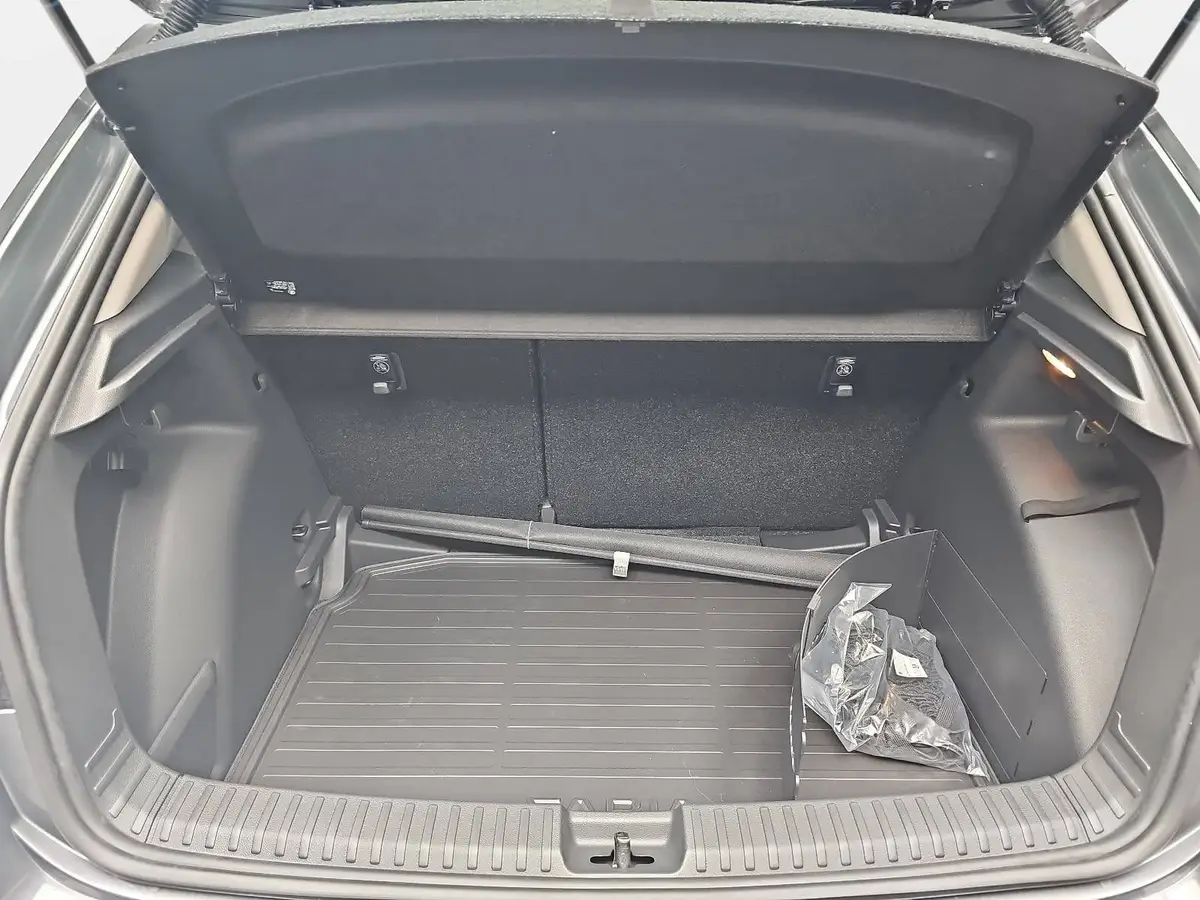 SKODA FABIA 1.0 TSI KLIMAAUTO LED SITZH. KAMERA