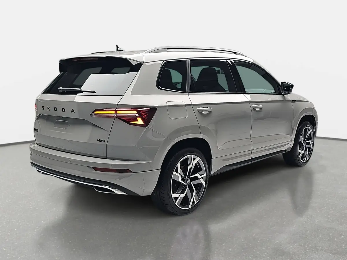 SKODA KAROQ 2.0 TSI DSG SPORTLINE 4X4 NAVI LED