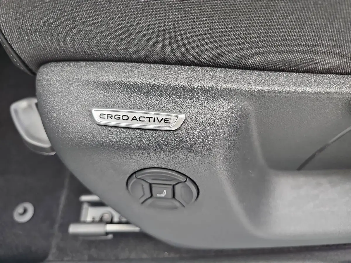 VW TIGUAN 2.0 TDI DSG R-LINE NAVI LED PANO