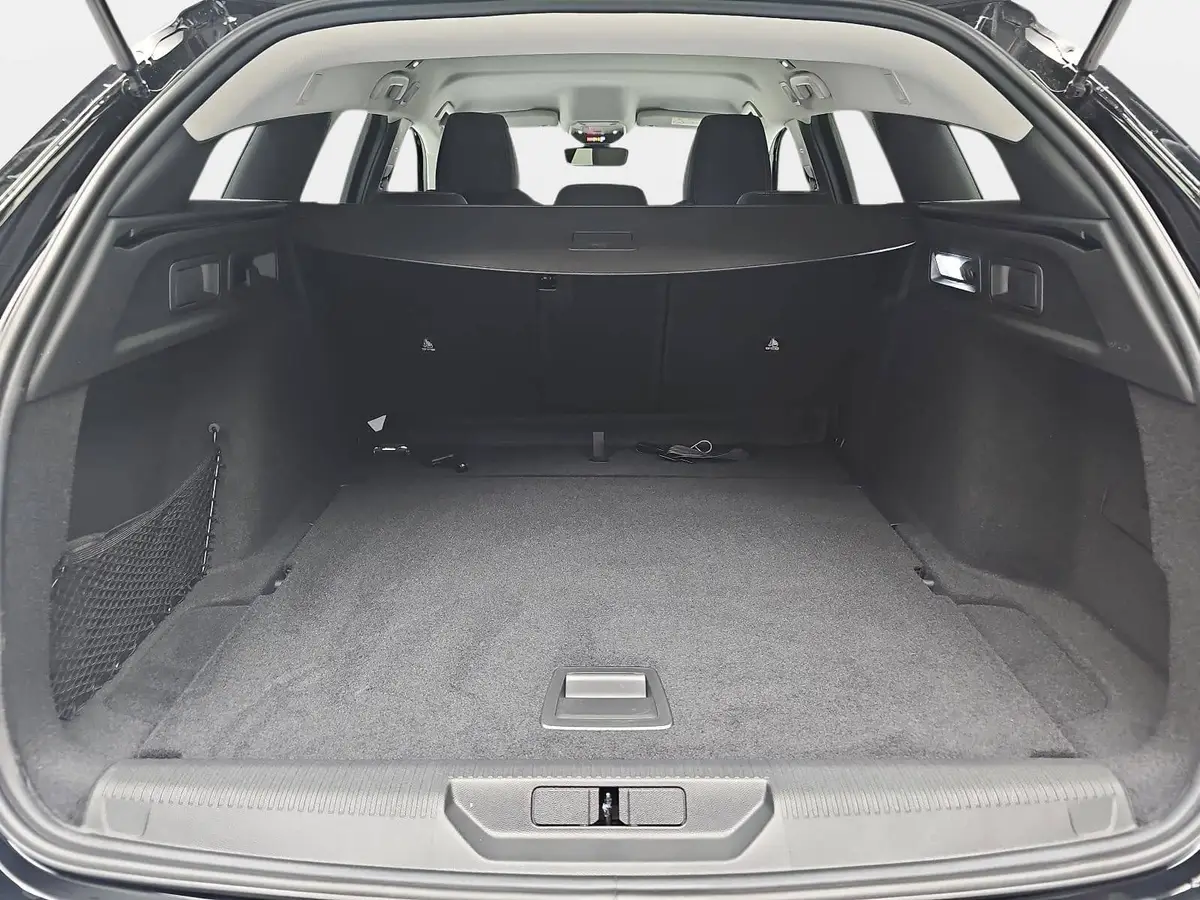 PEUGEOT 308 SW 1.2 HYBRID STYLE KOMFORT PAKET AHK LM