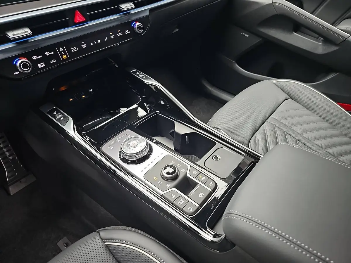 KIA SORENTO 1.6T PLUG-IN-HYBRID AWD AT6 PLATINUM LEDER NAPPA PREMIUM GLASDACH