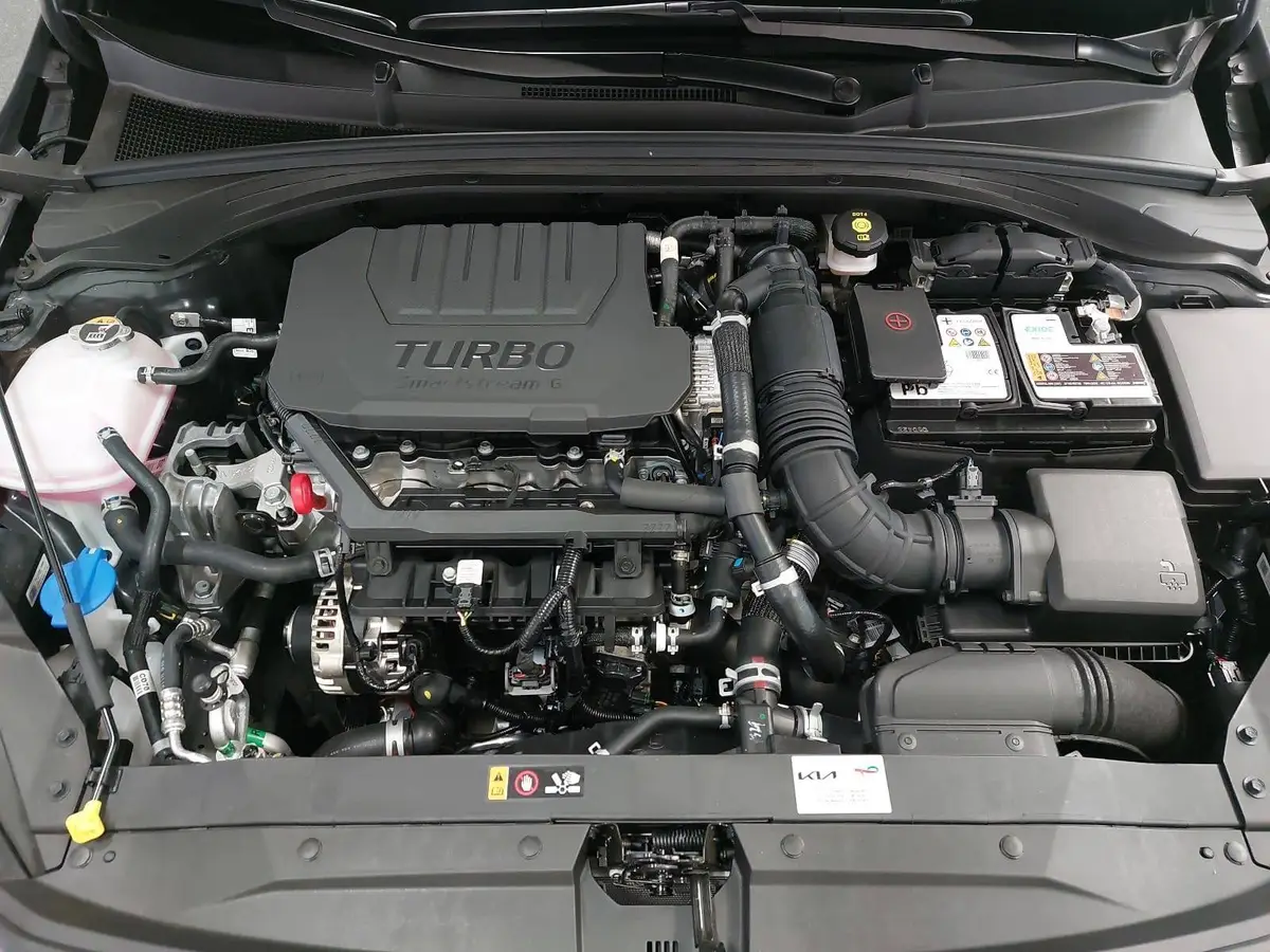 KIA CEED SW 1.5 T-GDI DCT7 GT-LINE