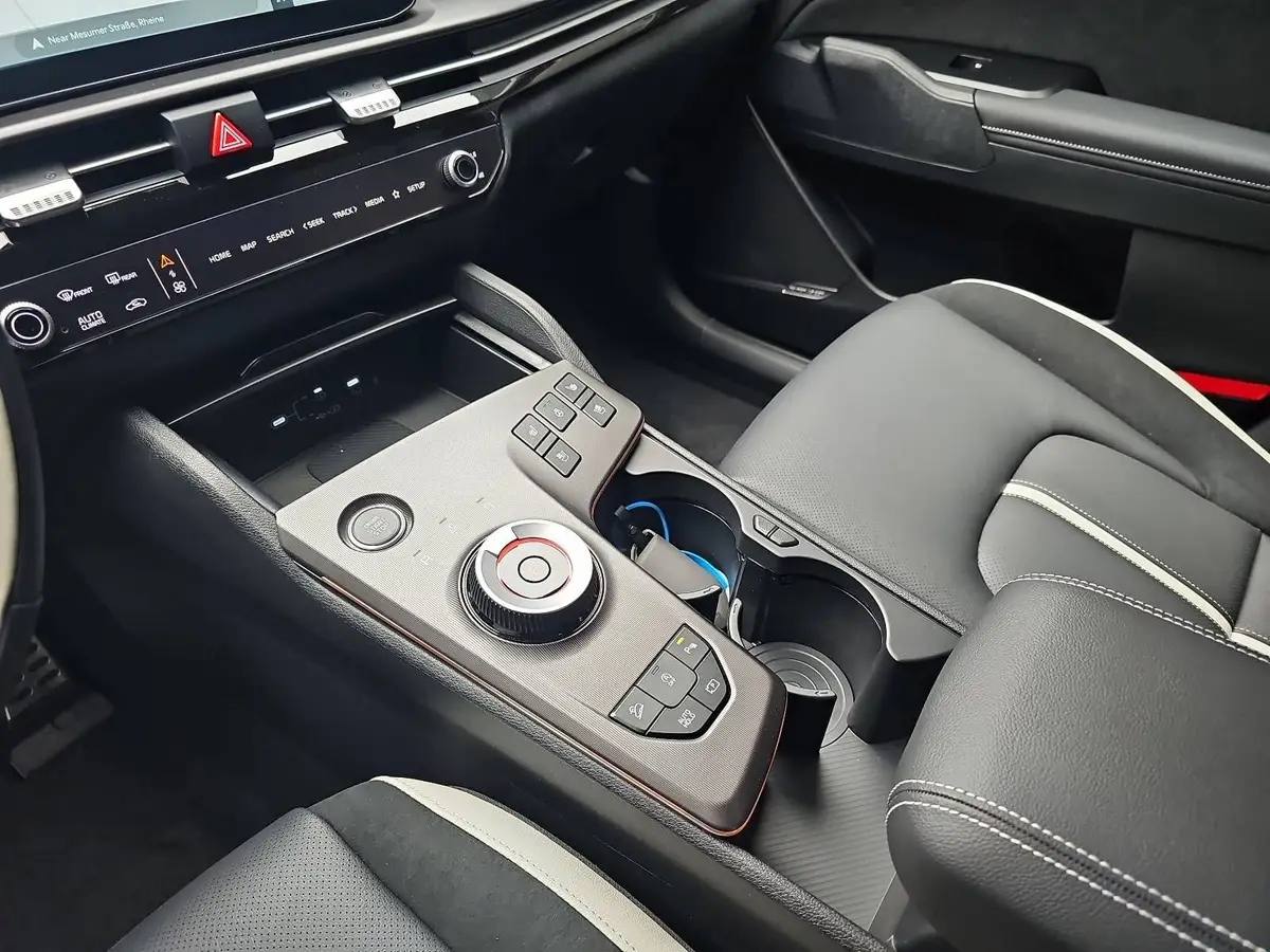 KIA SPORTAGE 1.6 T-GDI 150 2WD DCT GT-LINE MJ26 SCHW. DACH DRIVEWISE GLASDACH SOUND