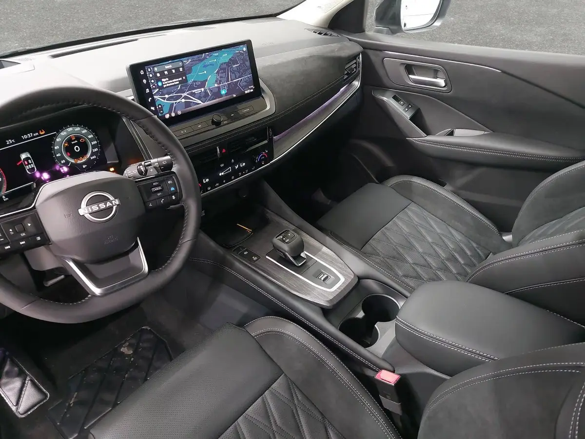 NISSAN QASHQAI 1.3 DIG-T MHEV AUTO. MJ27 TEKNA PREMIUM PAKET 2-FARBEN