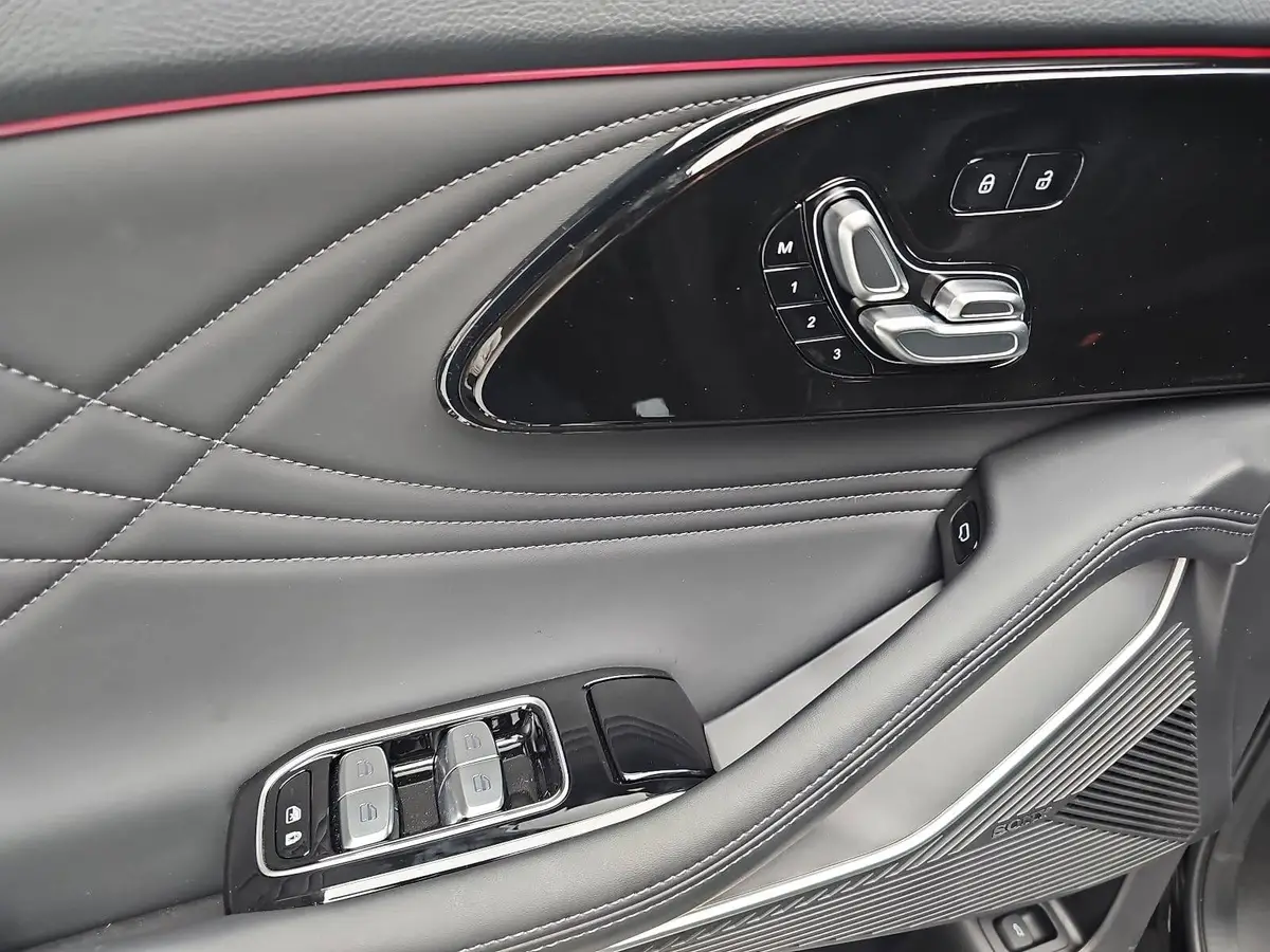 OMODA 9 PLUG-IN-HYBRID PREMIUM